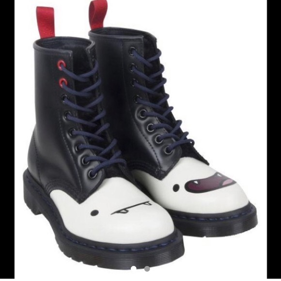 ISO Marceline Doc Martens - Picture 1 of 2